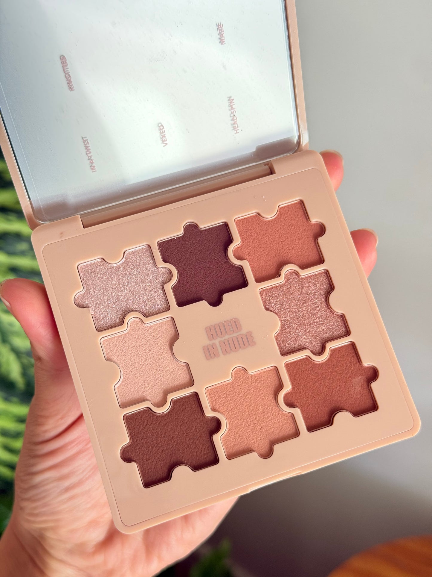 Paleta SHEGLAM - hued in nude
