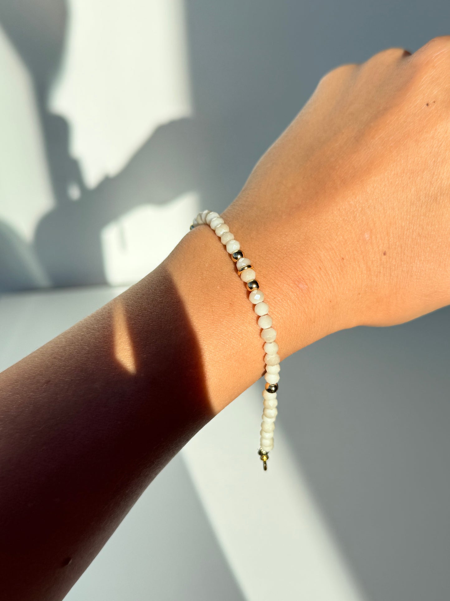 Pulseras cristales beige