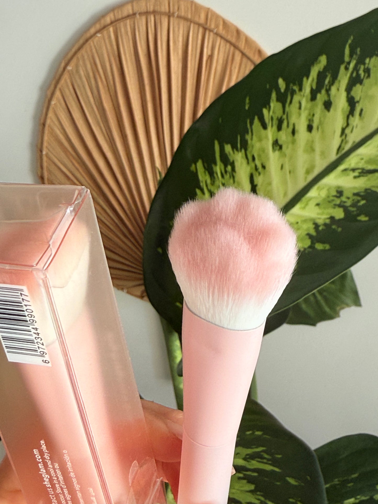 Brocha para productos líquidos- Sheglam color bloom brush