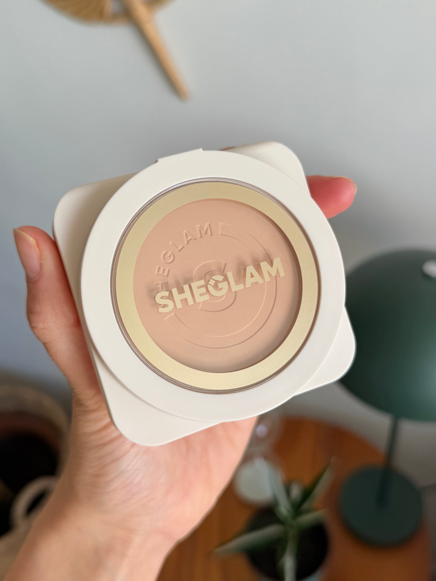 Base en polvo- Sheglam Skin-Focus High Coverage Powder Foundation