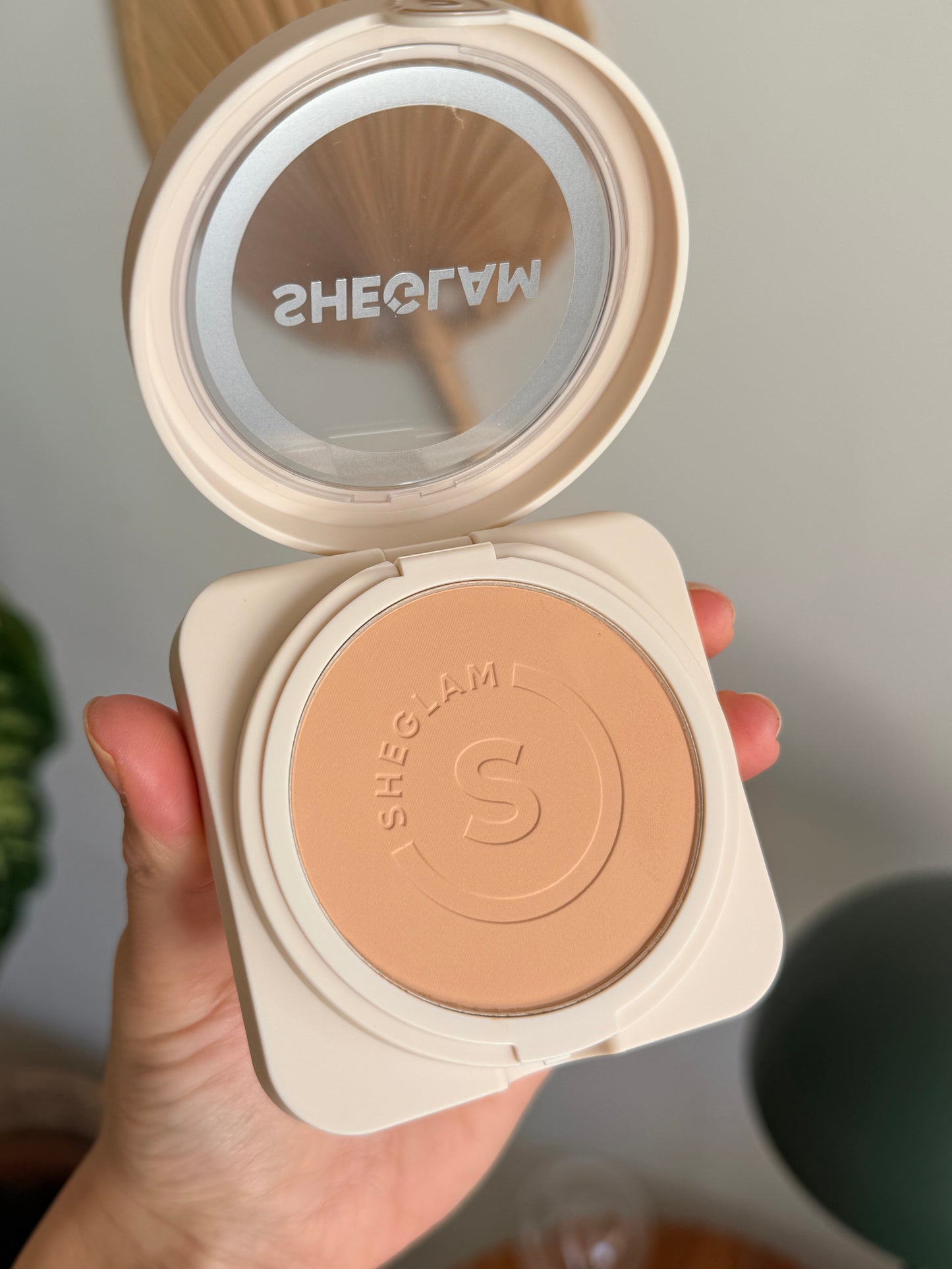 Base en polvo- Sheglam Skin-Focus High Coverage Powder Foundation
