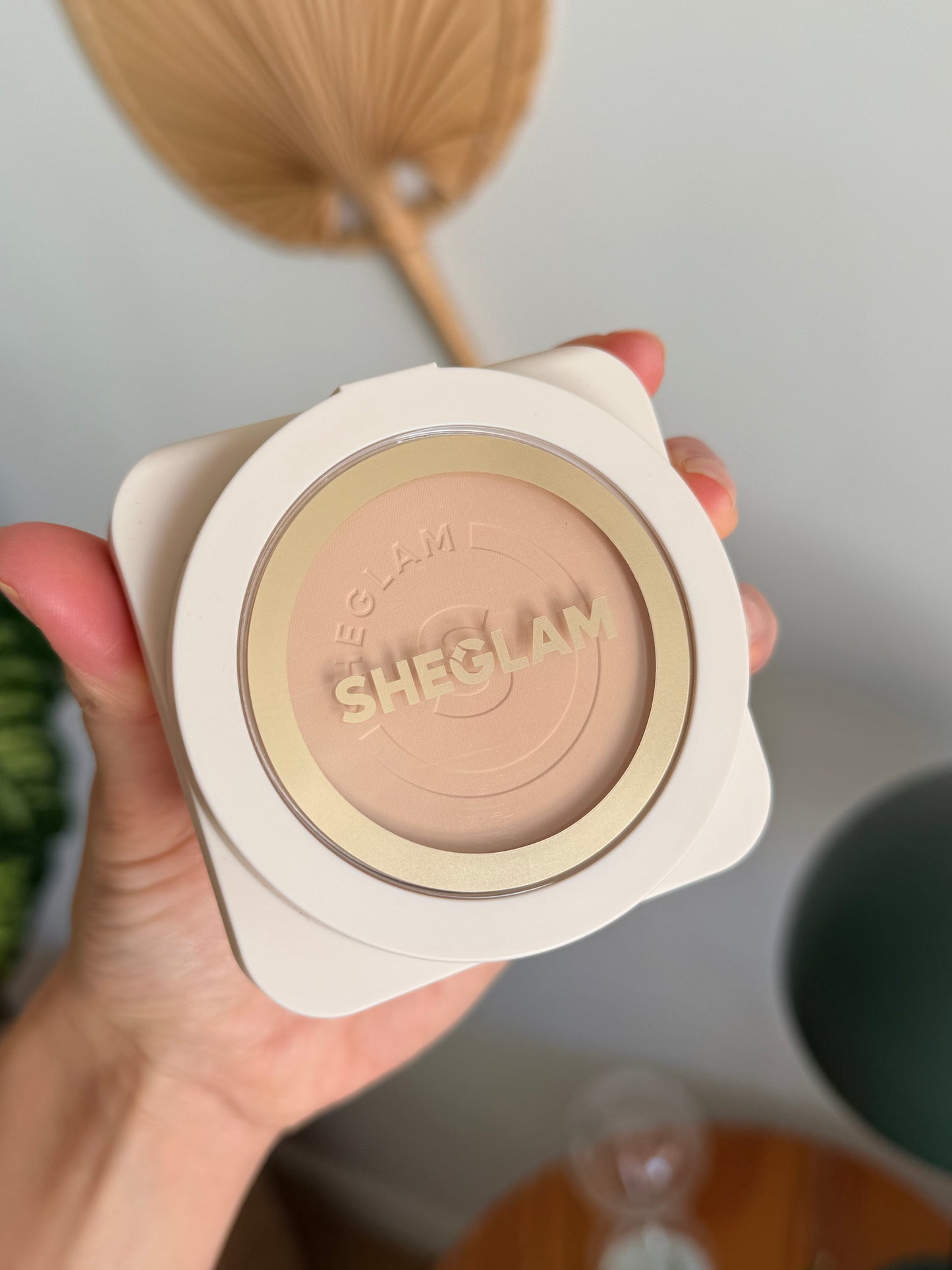 Base en polvo- Sheglam Skin-Focus High Coverage Powder Foundation